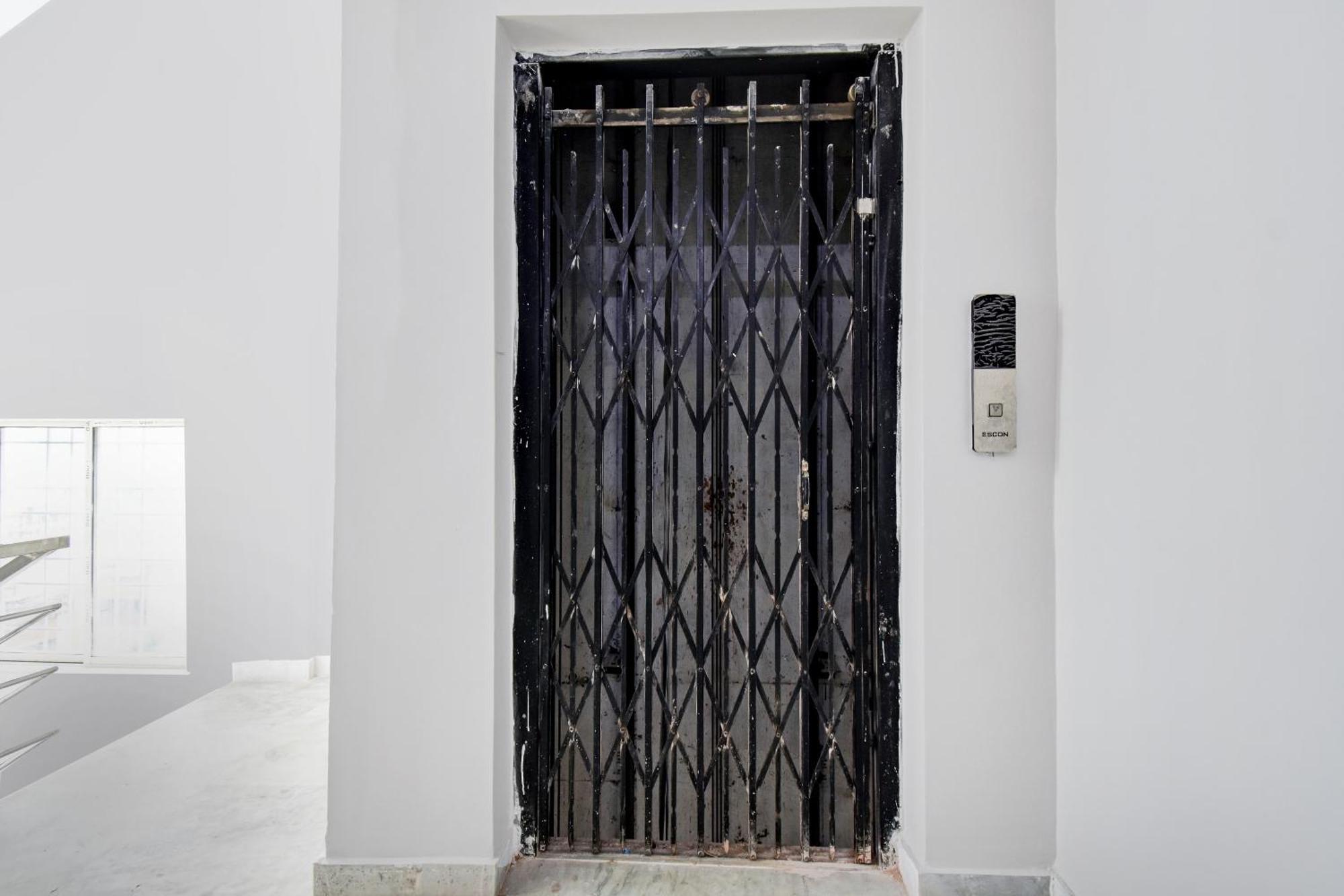 Super Hotel O J M T Upasana Kolkata Exterior photo